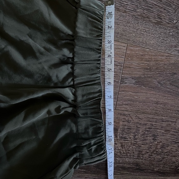 Grana 100% silk olive green short with pocket size xs - Picture 4 of 7